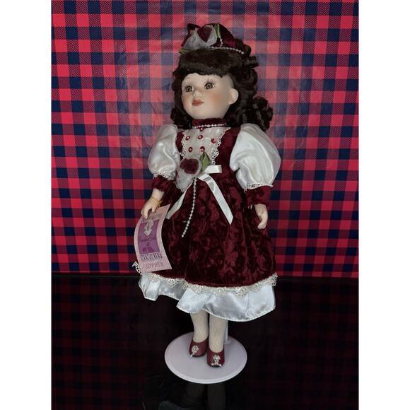 Vintage Porcelain Doll 1995 Sophia on Stand - Picture 9 of 13